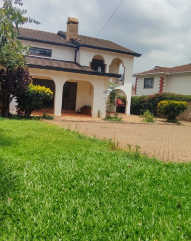 4bedroom plus 1bedroom sq for sale